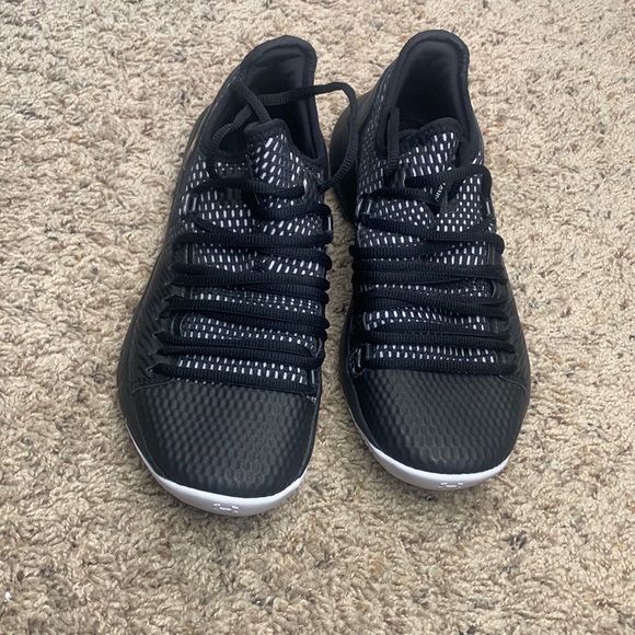 Under Armour - Picture 5 of 6